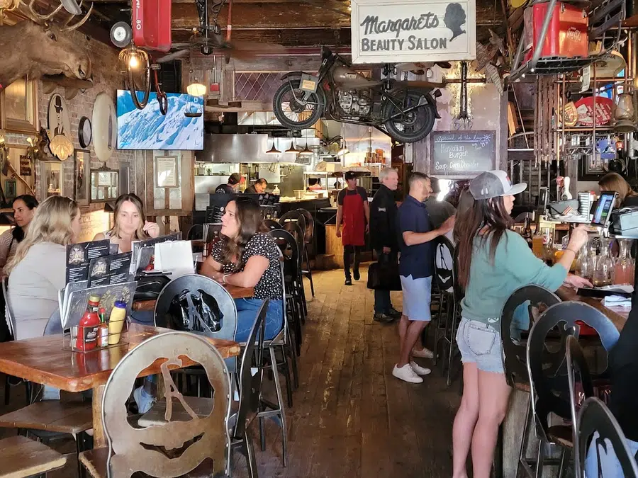 No Name Saloon